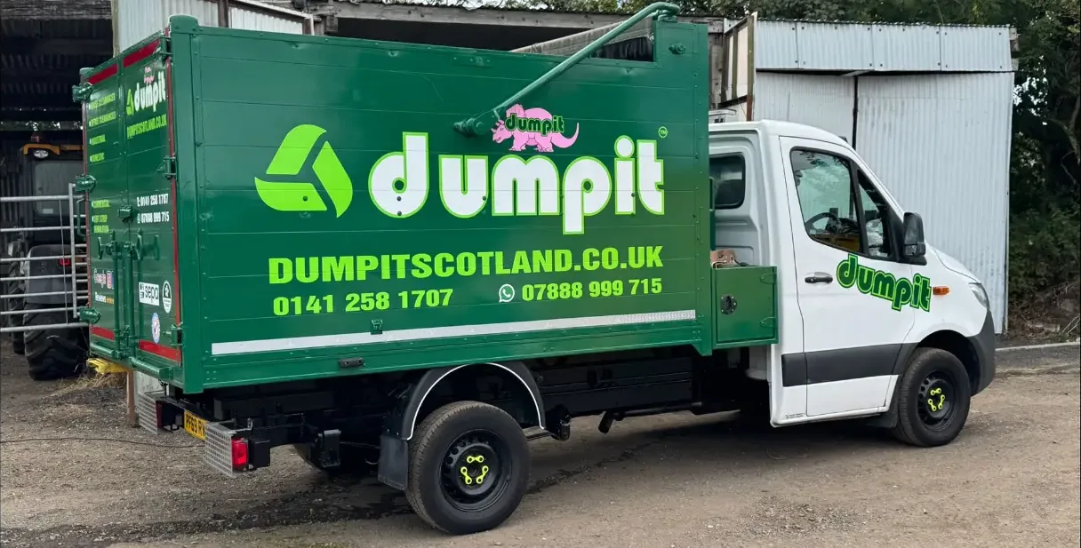 Dumpit Scotland tipper lorry with SEPA registered livery